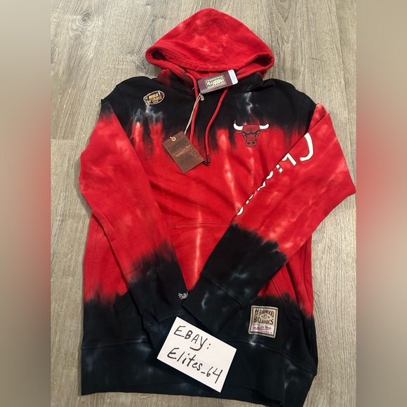 NEW Mitchell And Ness Chicago Bulls NBA Pullover HoodieTie Dye Red/black